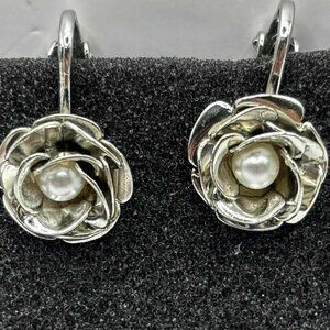 Vintage Clip-on Earrings - Silver Rose with faux pearl
